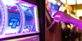 Filipino player using jl58 mobile platform for sports betting and casino games